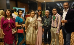 resized-966176_10151687335772835_253526277_o