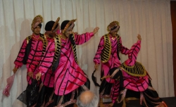 resized-334301_10150433033731405_634997137_o