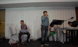 resized-339865_10150433028341405_1370852089_o