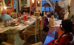 resized-487372_10151160371117835_1234495296_n