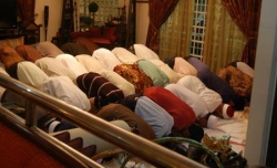 resized-553521_10151160372147835_1021744769_n